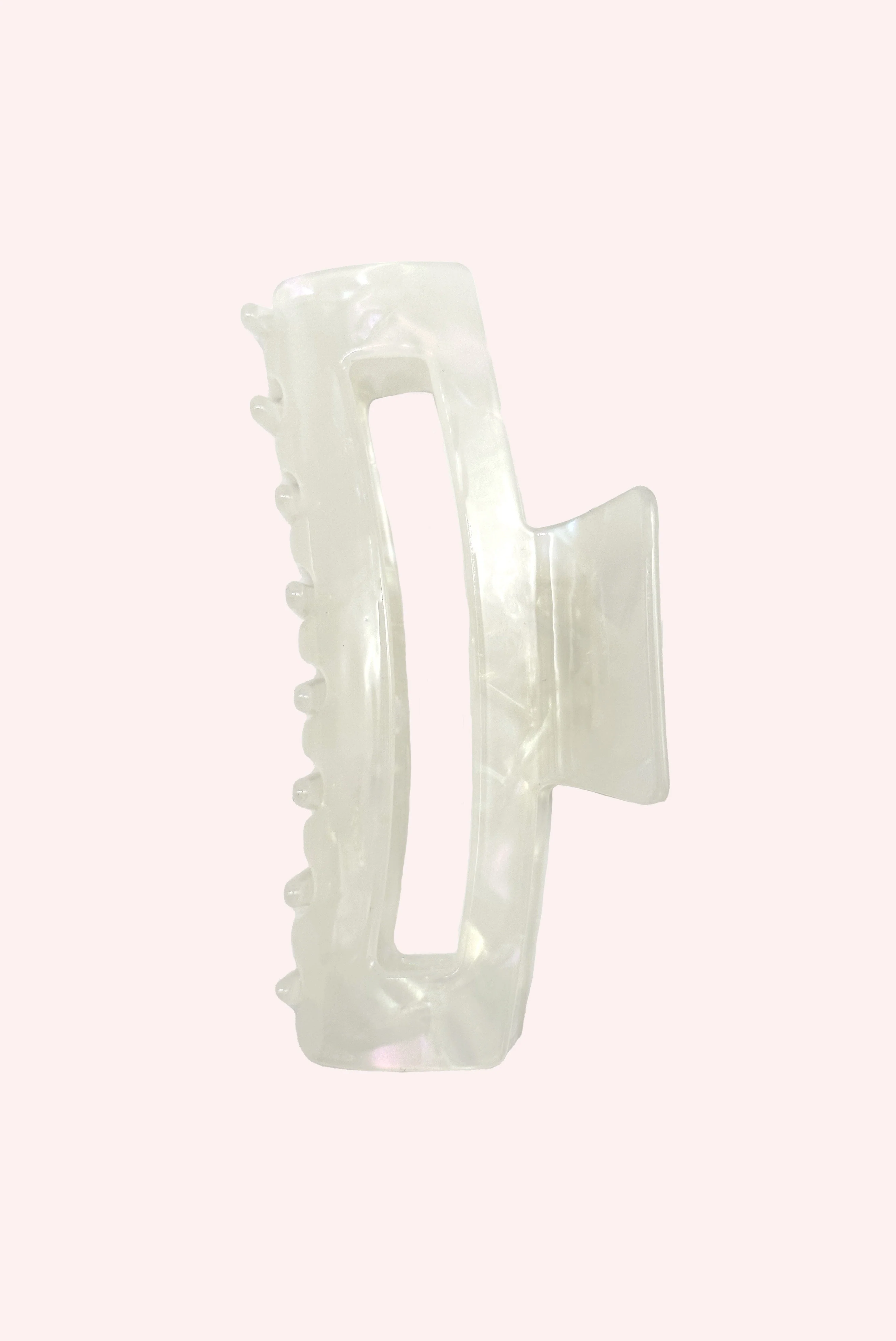 Jumbo Peek-a-Boo Clip Ivory
