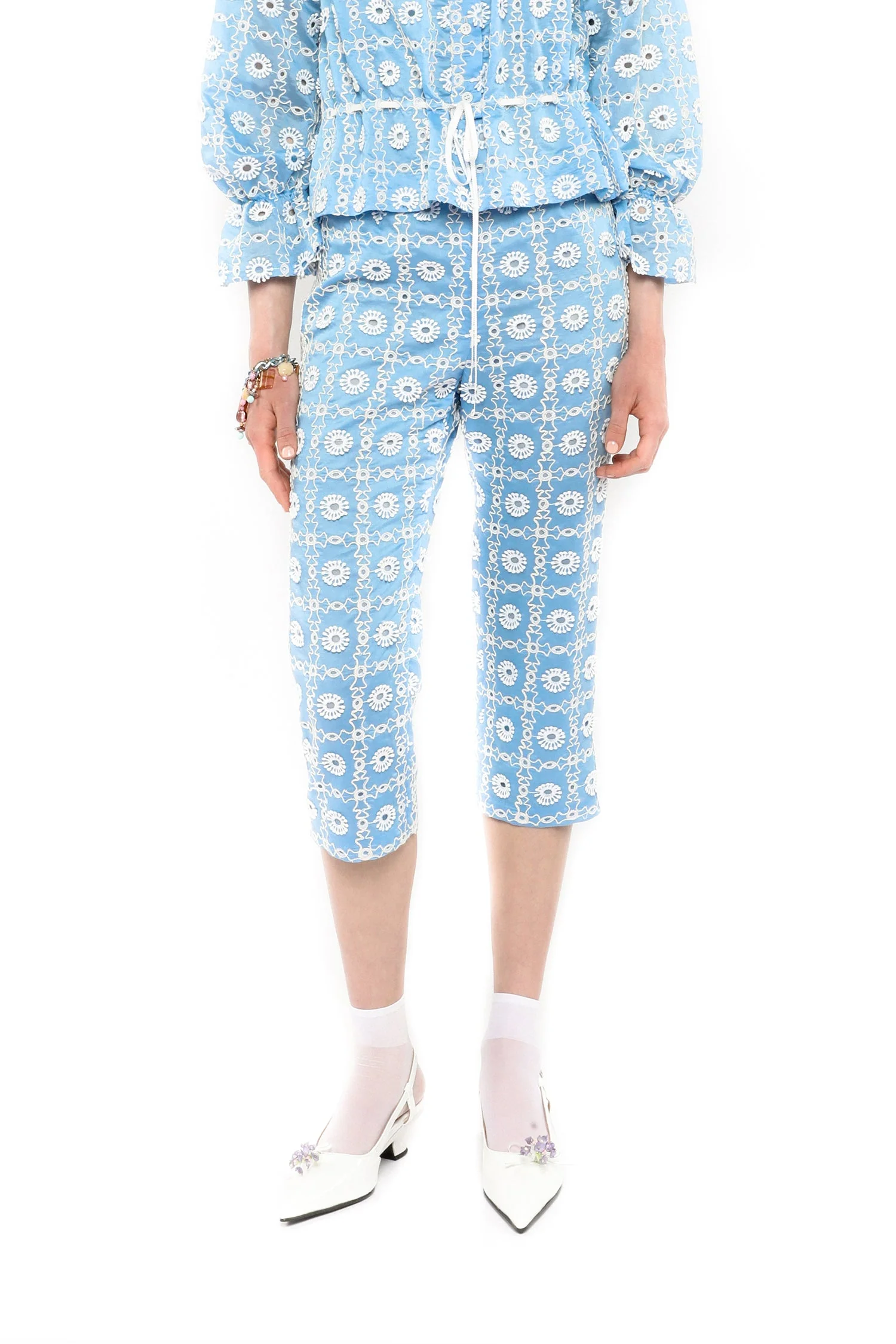 Lattice Lace Embroidery Capri Pants