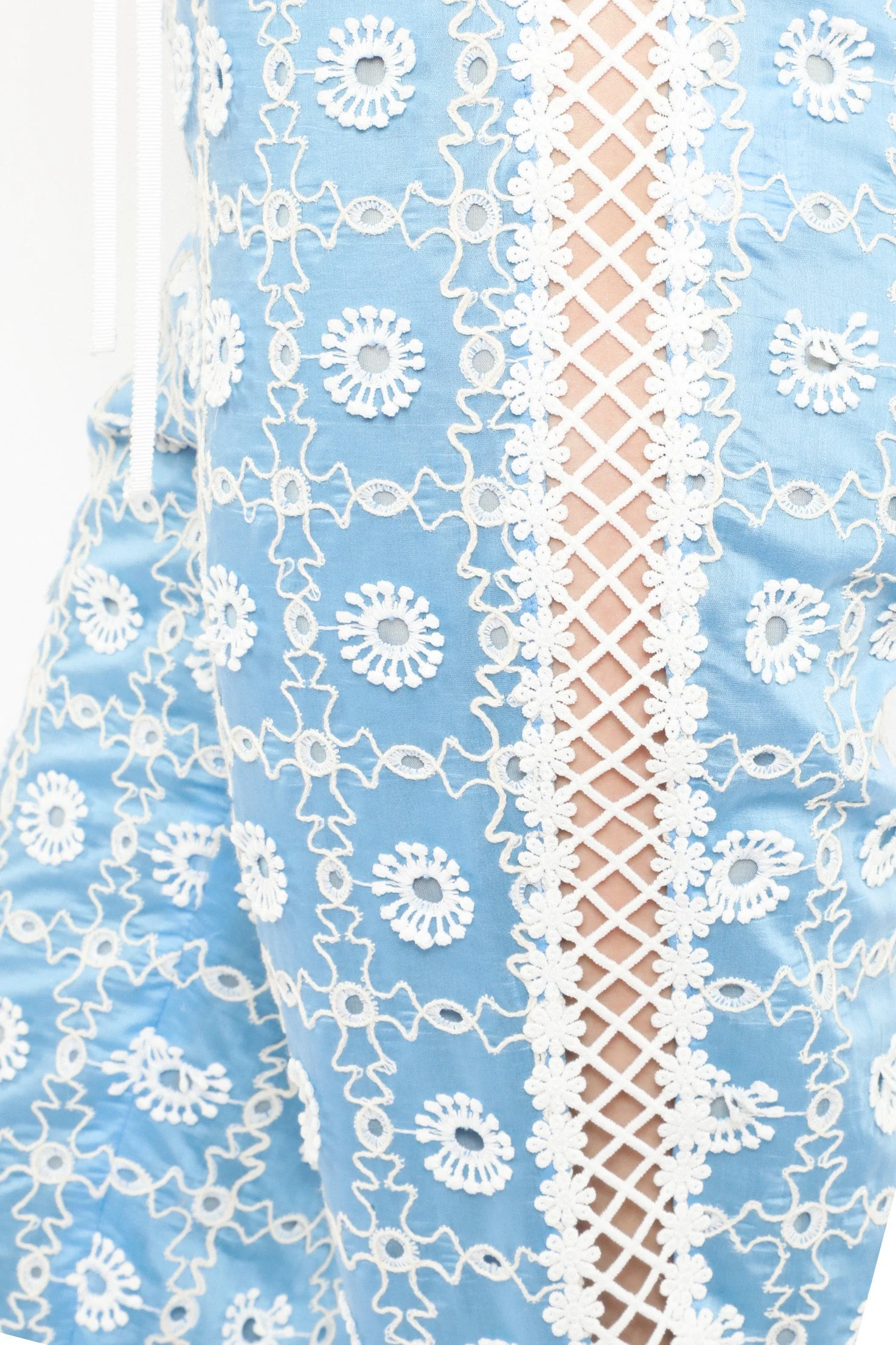 Lattice Lace Embroidery Capri Pants - Image 7