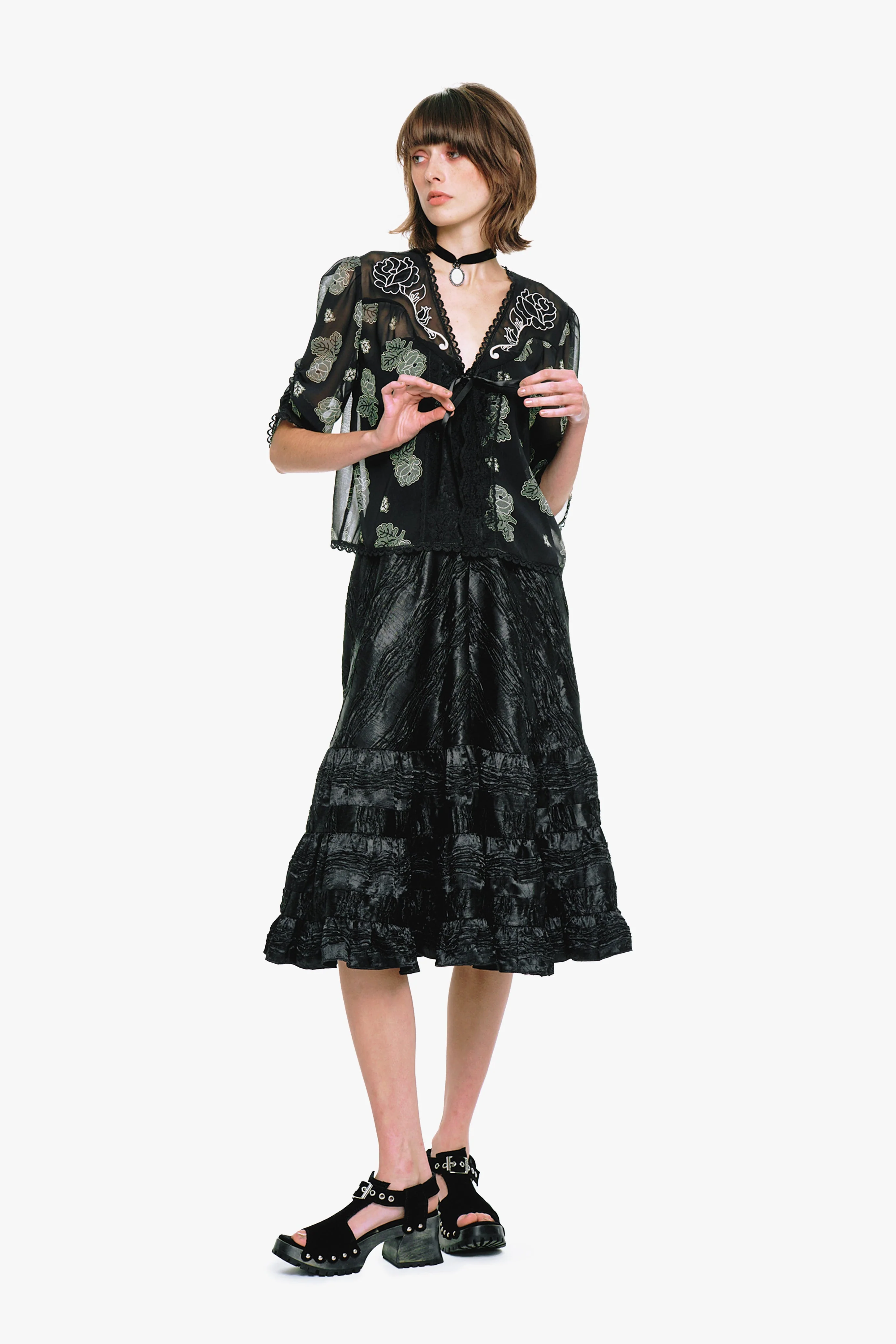 Lily and Roses Chiffon Combo Embroidered Bed Jacket - Image 6