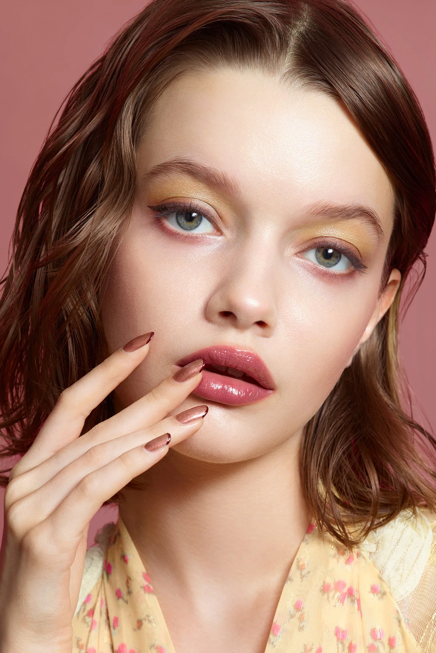 Limited Edition: Anna Sui Snow Dream Makeup Collection - Image 7